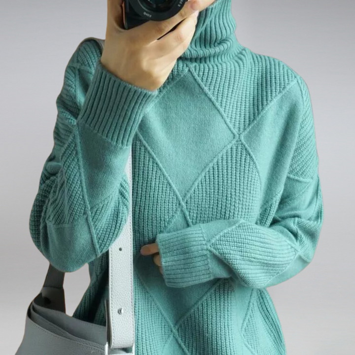 Amaria - Elegant Warm Pullover