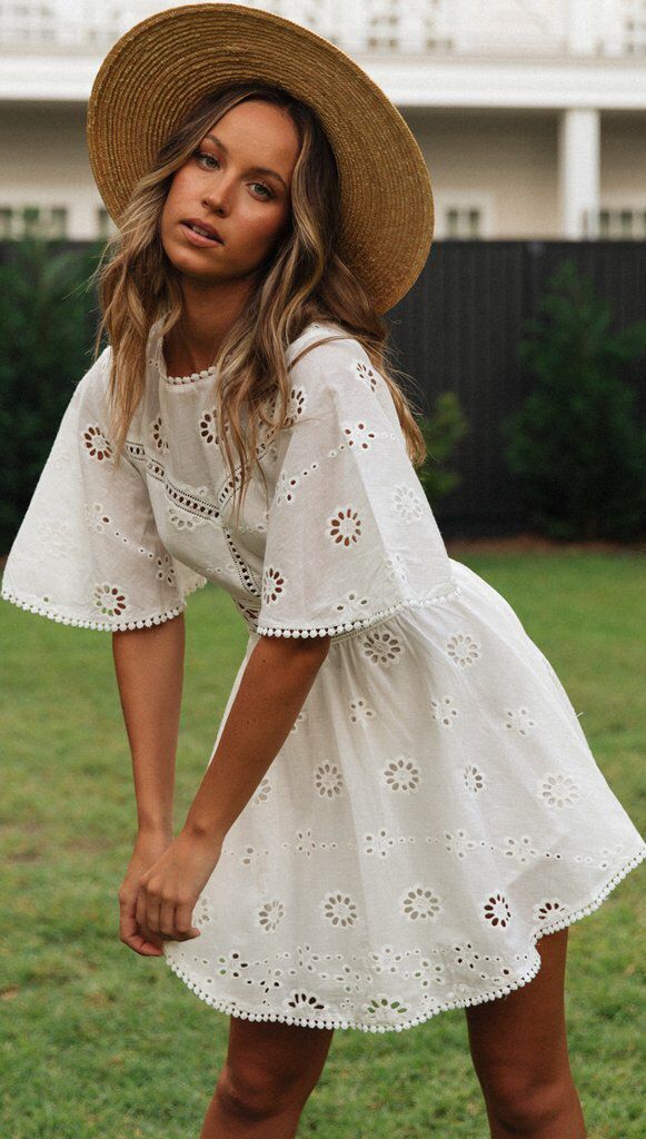 Fleur - Backless Bell-Sleeve Dress