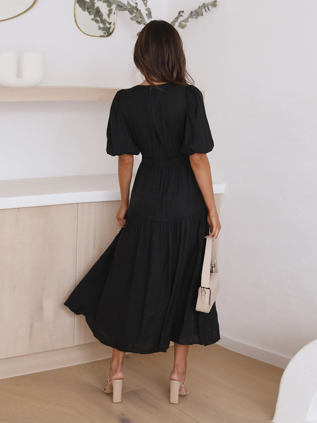 Lucia - V-Neck Puff Dress