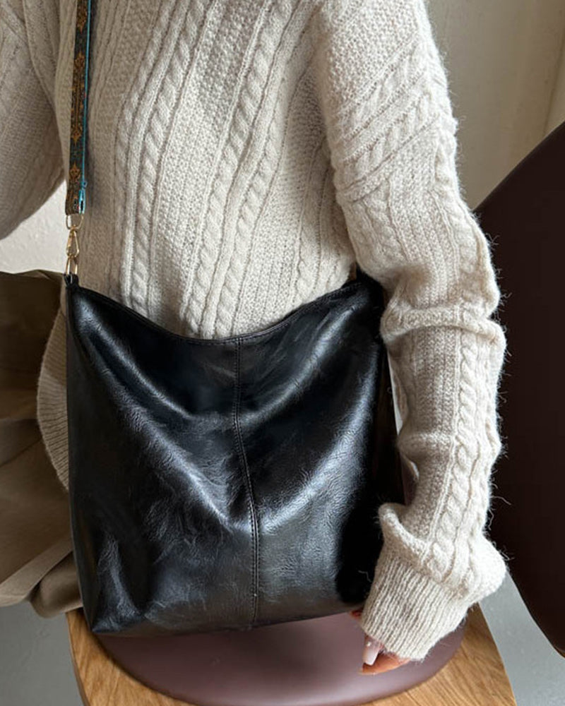 Bucket bag with large capacity and vintage shoulder strap
