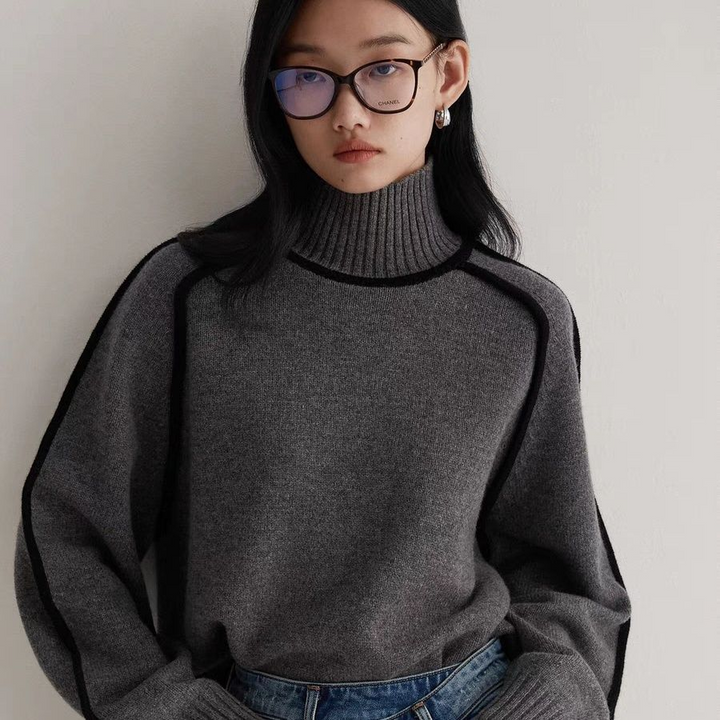 Amalia - Stylish Turtleneck Sweater