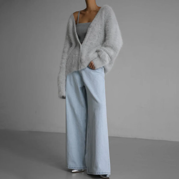 Fionie - Plush Buttoned Cardigan