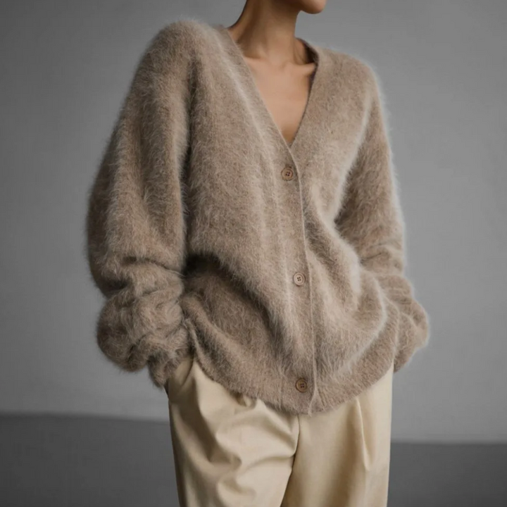 Fionie - Plush Buttoned Cardigan