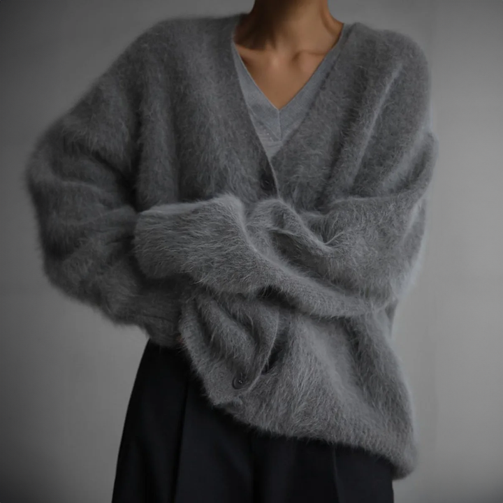 Fionie - Plush Buttoned Cardigan