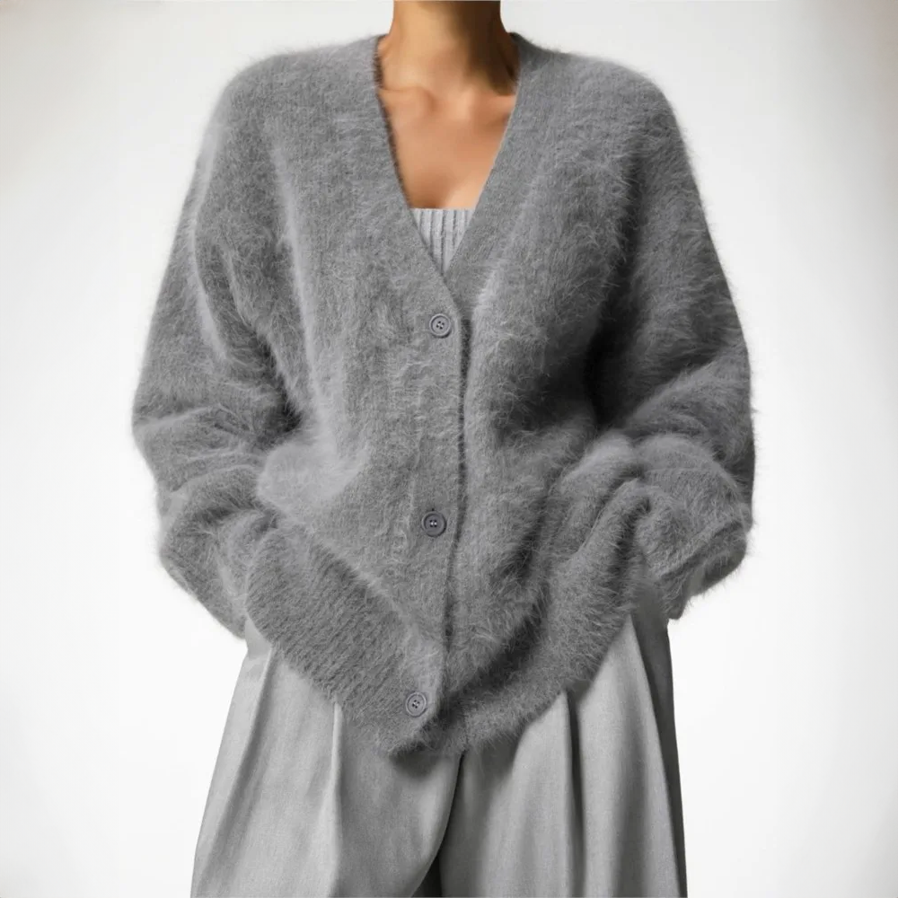 Fionie - Plush Buttoned Cardigan