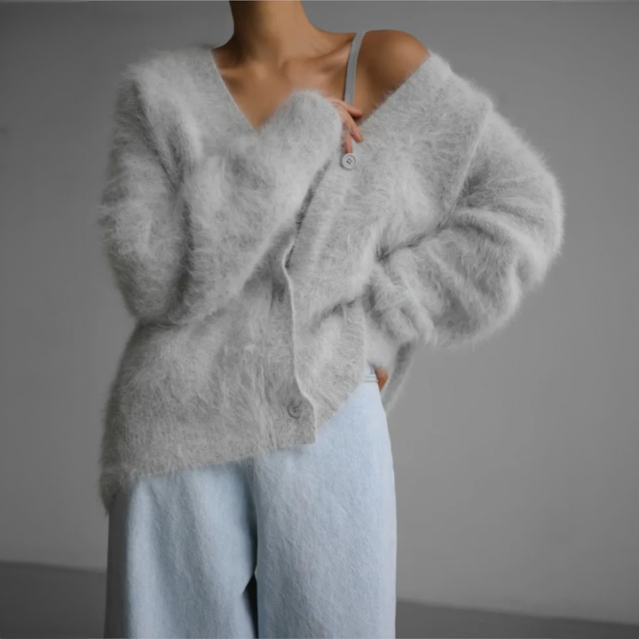 Fionie - Plush Buttoned Cardigan