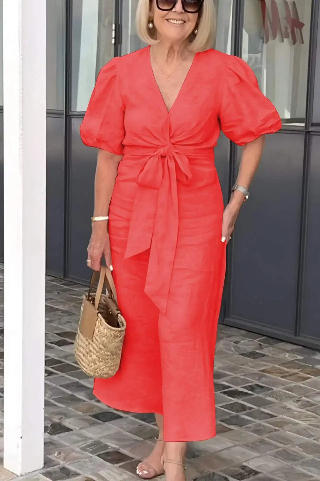 Shayla - Elegant V-Neck Dress