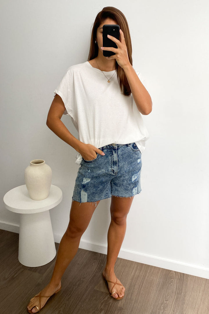 Tee