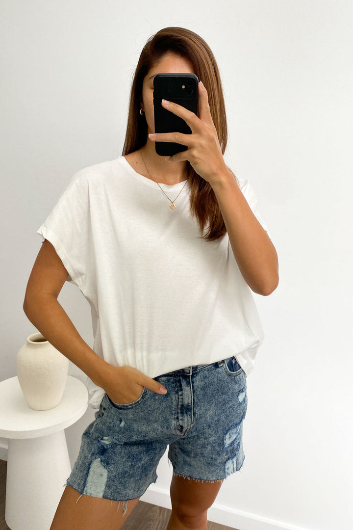 Tee