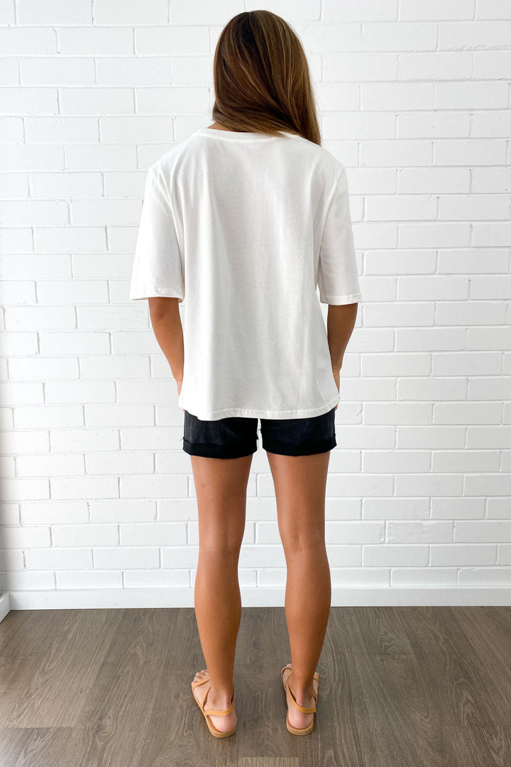 Tee