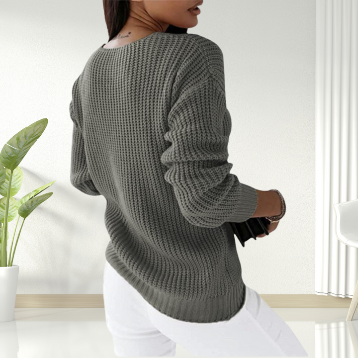 Solaine - Classic V-Neck Sweater