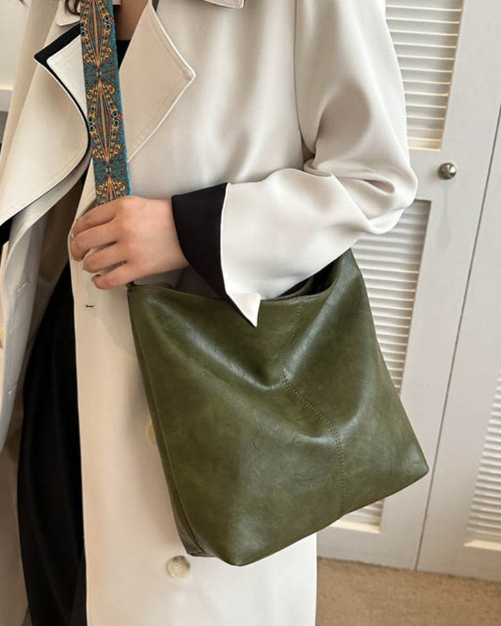 Bucket bag with large capacity and vintage shoulder strap